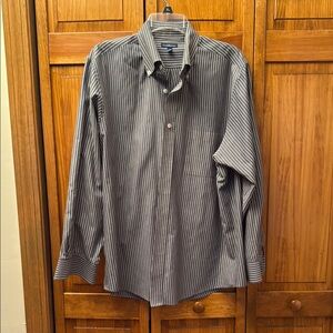Men's Striped Gray Shirt